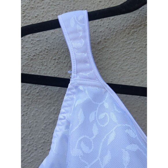 Hanes Just my size 1107 Easy On Front Close Bra. White 44DDD - Picture 5 of 11